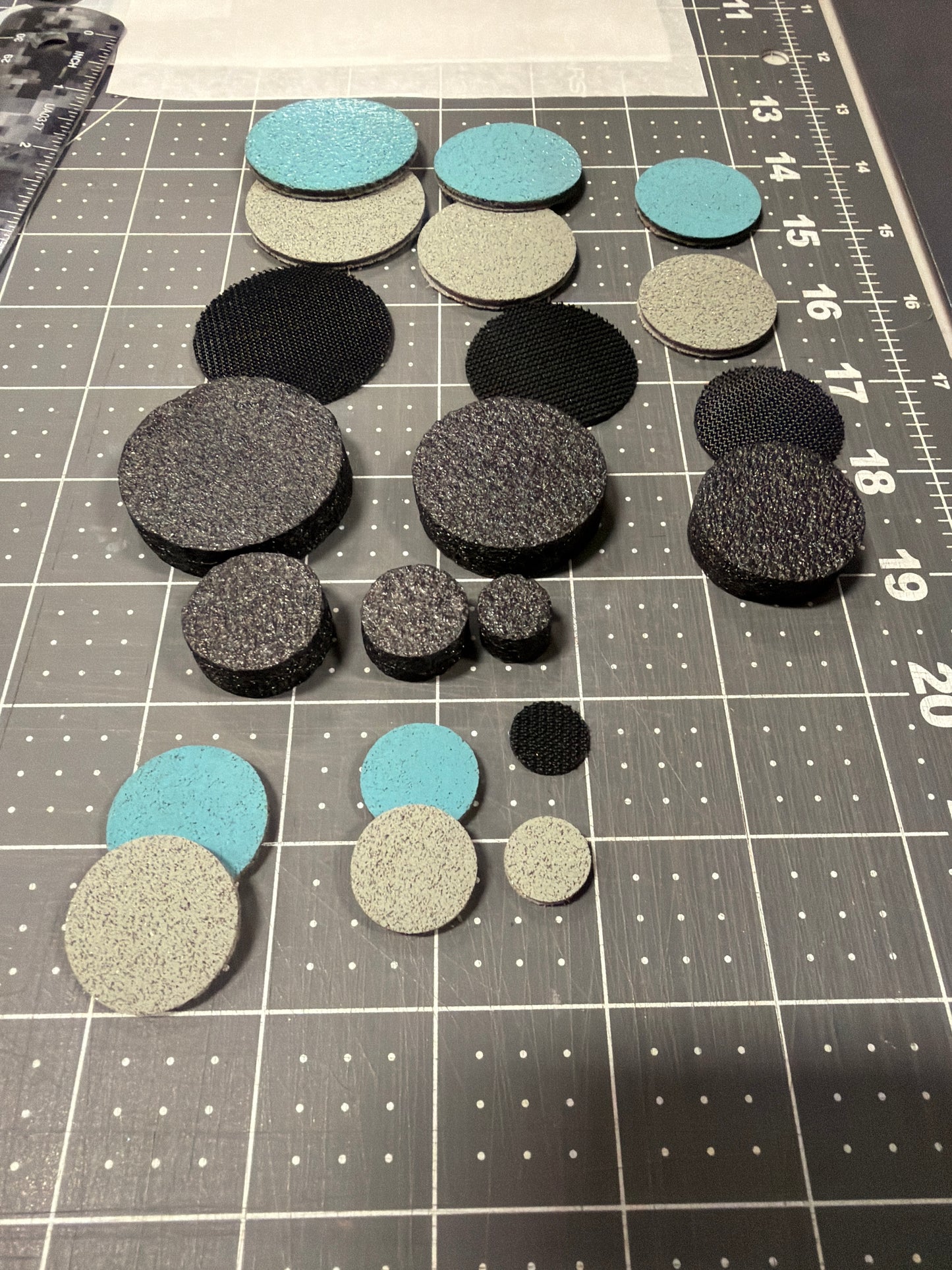 GOLD DIGGER Gold Leaf Spinner Sets , 3 or 6 pc w/ pads