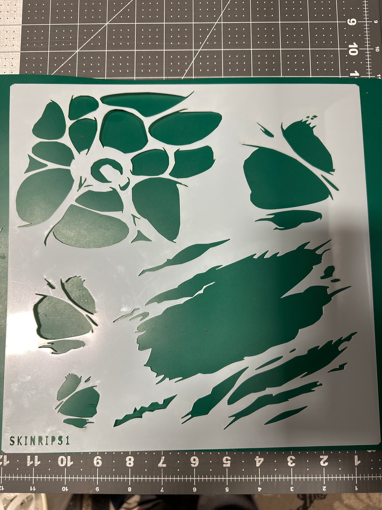 Skin Flesh Rips Tears 3d effect AIRBRUSH Paint STENCIL Reusable