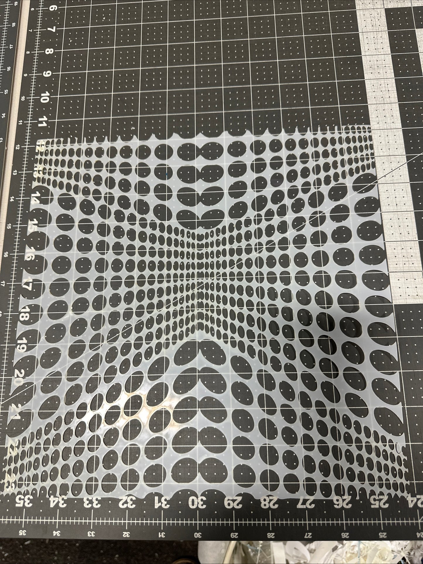 3D holes Circles Fade AIRBRUSH Paint STENCIL Reusable