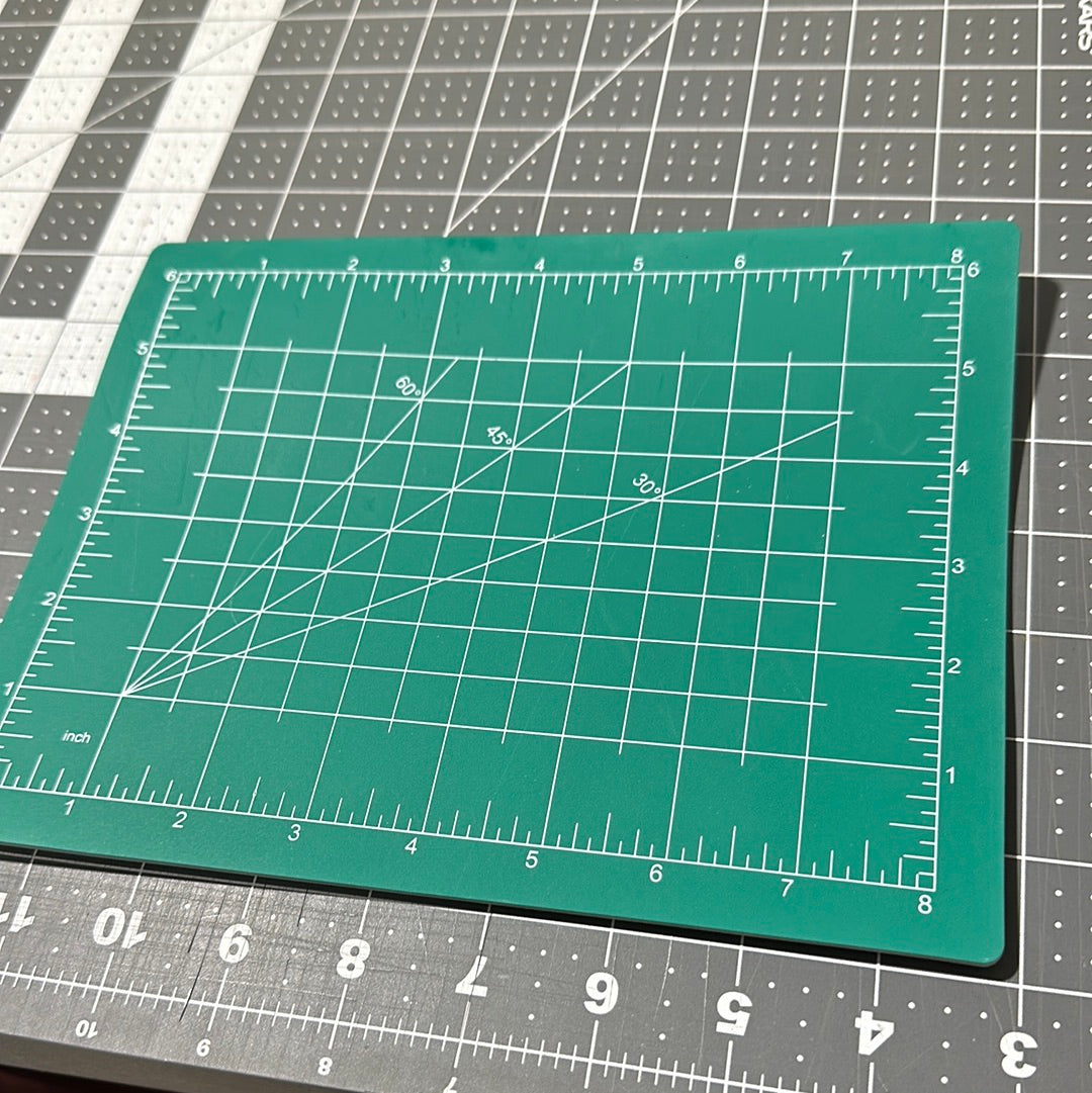 MINI CUTTING MAT 7x9” for stencils, tape etc, great for masking and graphics