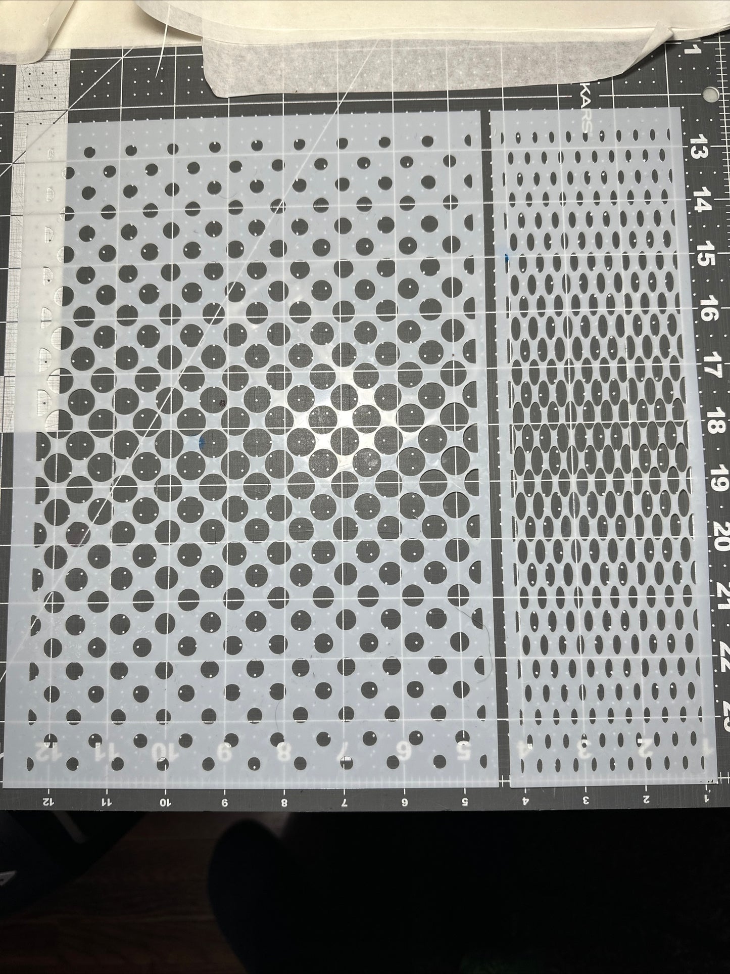 Circles Dots Faded Fade 2pc Set 12”