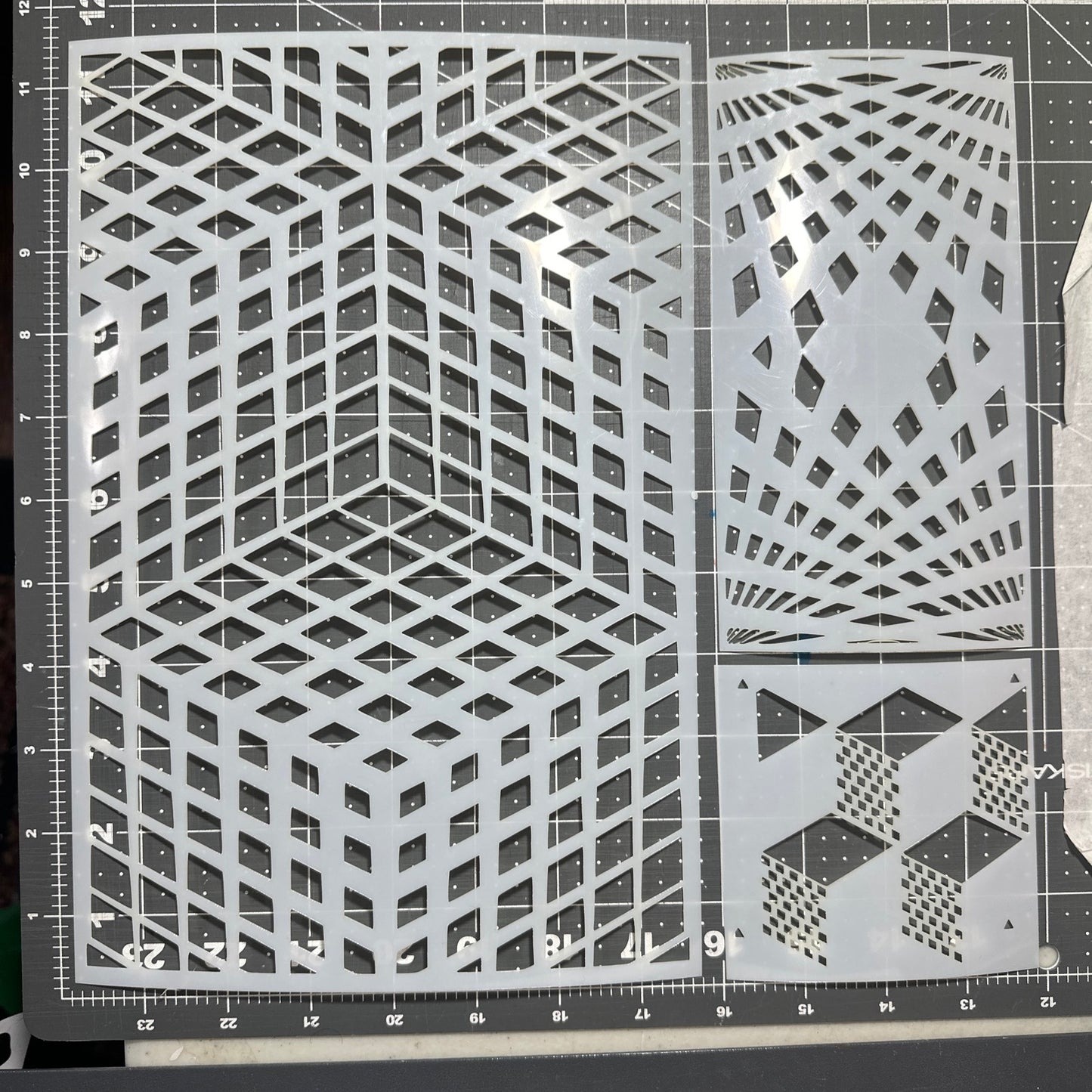 Blocks SQUARES 3D Effect 3pcs AIRBRUSH Custom Paint STENCIL STENCILS Mylar Reusable
