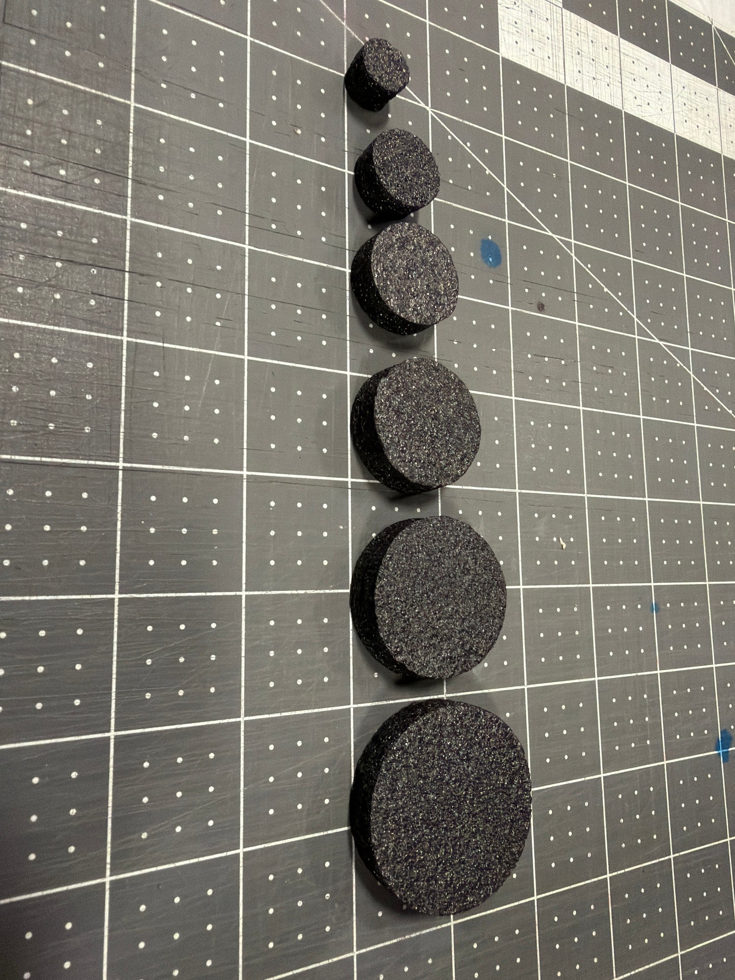 GOLD DIGGER Gold Leaf Spinner Sets , 3 or 6 pc w/ 3k and 5k pads, Engine Turning silver leafing