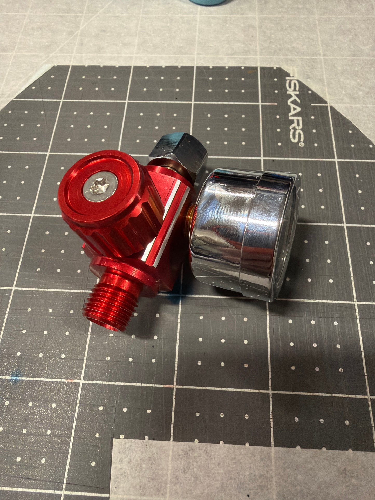 Paint gun / air tool REGULATOR, Aluminum body, very small compact, GLASS FACE, thinner safe