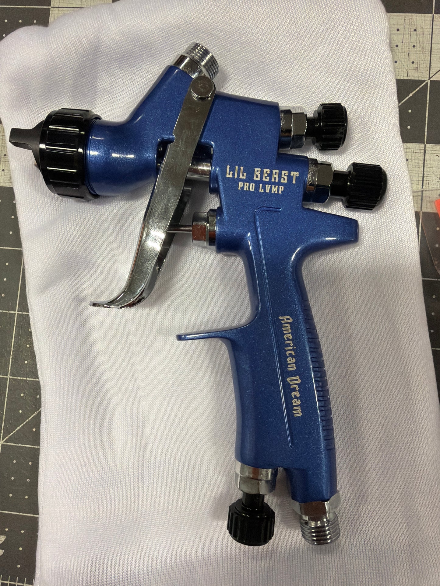 LIL BEAST 0.8mm MINI PAINT GUN SPRAYER for BIKES, GRAPHICS, SMALL PARTS, CERAKOTE, base, clear