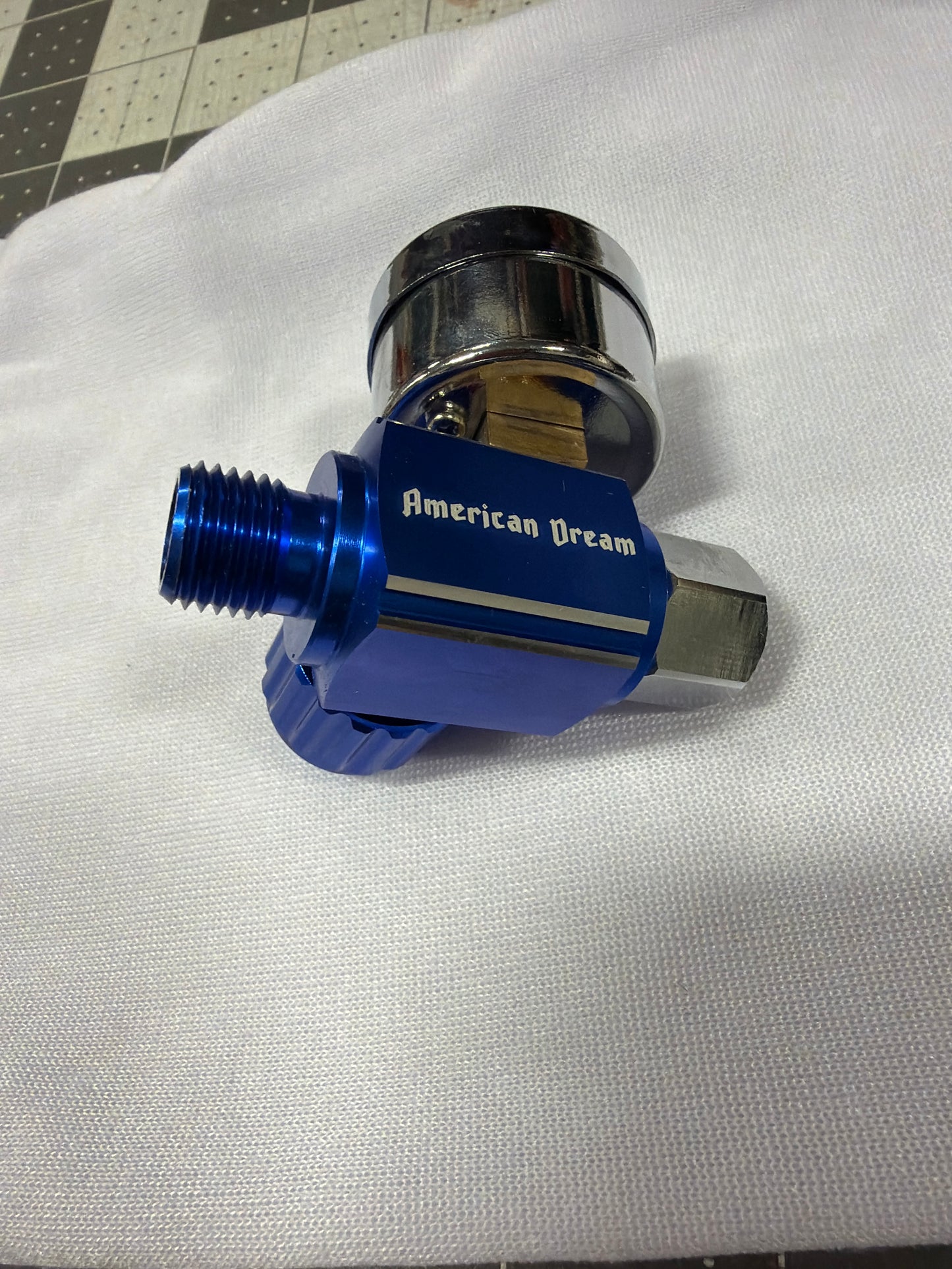 Air pressure REGULATOR, billet Aluminum anodized body, GLASS FACE