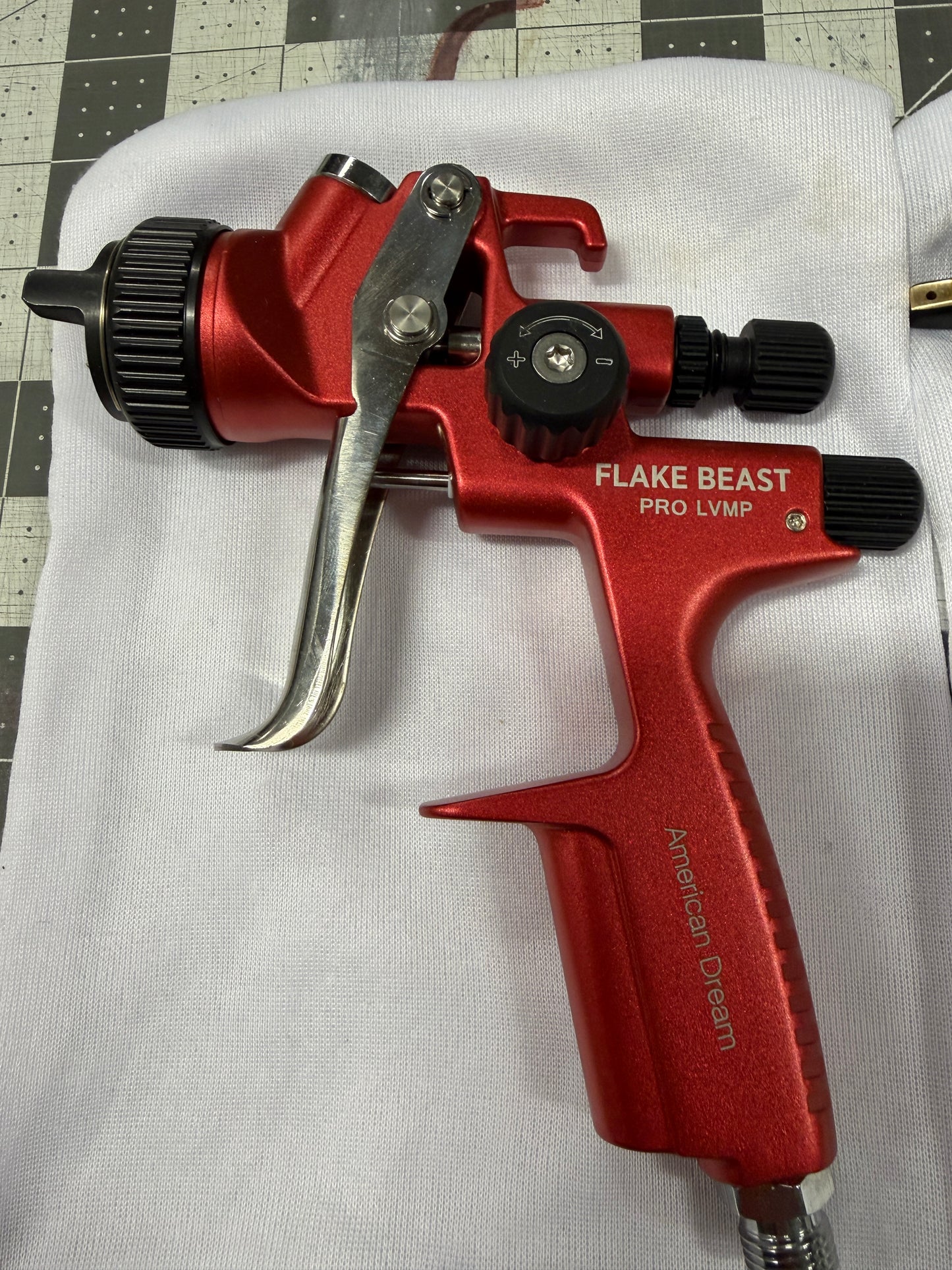 FLAKE BEAST 2.5mm LVMP PAINT GUN SPRAYER for FLAKES, SUPER HIGH BUILD PRIMER, POLYESTER FILLER
